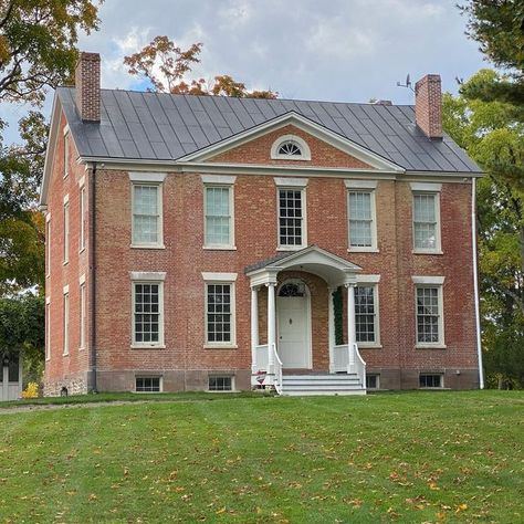 Federal House Exterior, Richmond House, Federal House, Federal Style House, 19th Century House, Neoclassical Architecture, Brick Exterior House, Richmond Hill, Exterior Details