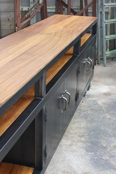 Industrial Cabinet, Garage Work Bench, Welding Table, Workshop Storage, Design Industrial, Garage Design, Metal Projects, Steel Furniture, Garage Workshop