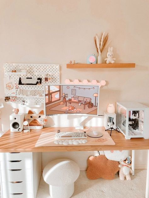 Feya ✨ on X: "gal with kawaii lofi vibes ✨💫⌨️ #lofi #kawaii #gamergirl https://t.co/doLovl22bw" / X Kawaii Aesthetic Room, E Girl Room, White Desk Setup, Aesthetic Desk Setup, Kawaii Office, Lofi Vibes, Cozy Study, Cozy Gamer, Kawaii Desk