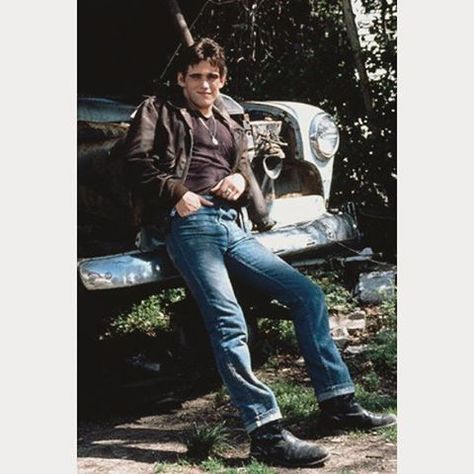 Matt Dillon The Outsiders, Young Matt Dillon, The Outsiders Imagines, The Outsiders Greasers, Dallas Winston, The Outsiders 1983, 80s Men, Matt Dillon, Hottest Guy Ever