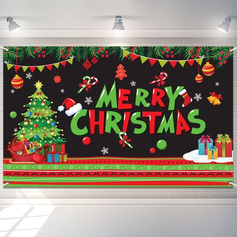 Xmas Photo Booth, Christmas Board Decoration, Christmas Party Backdrop, Classroom Christmas Decorations, Christmas Bulletin Board, Storing Christmas Decorations, Green Xmas, Christmas Bulletin, Xmas Photos