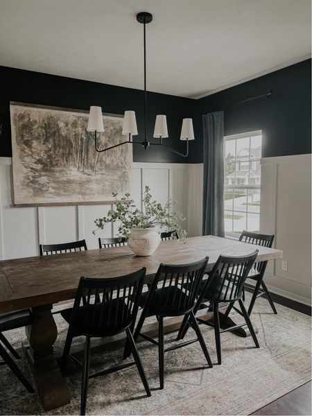 Transitional Dining Room Decor, Oasis Decor, Farmhouse Dining Rooms Decor, Black Chairs, Modern Farmhouse Dining Room, Transitional Dining Room, House Dining Room, Dining Room Remodel, Modern Farmhouse Dining