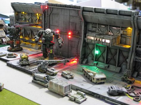 very awesome 15mm mech bay Mech Warrior, Battle City, Combat Armor, Robotech Macross, Sci Fi Models, Game Props, Wargaming Terrain, Giant Robots, Gundam Model