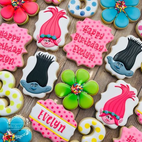 Trolls Cookies, Troll Party Ideas, Trolls Cake, Trolls Party, Cookie Making, Cookie Decorations, Sugar Cookie Ideas, Troll Party, Birthday Cookies