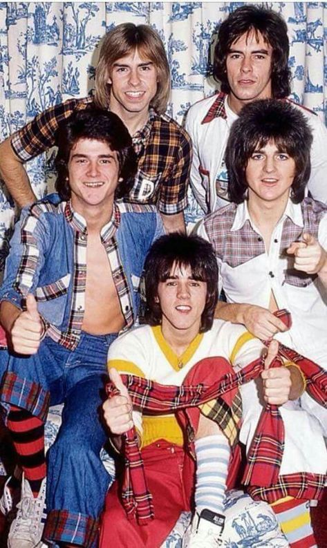 Les Mckeown, 1970s Childhood, Bay City Rollers, Childhood Memories 70s, Music Theater, Bay City, Fleetwood Mac, Tasty Food Videos, Teenage Dream