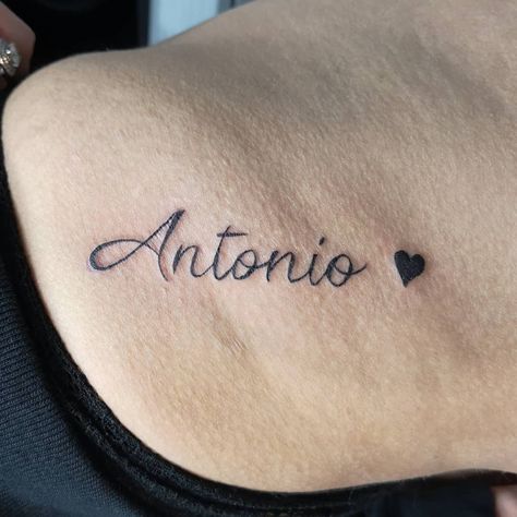 Antonio Name Tattoo, Antonio Tattoo, Tatto Name, Small Name Tattoo, Name Tattoo On Hand, Name Tattoo Ideas, Tattoo On Hand, Women Tattoos, Pretty Tattoos For Women