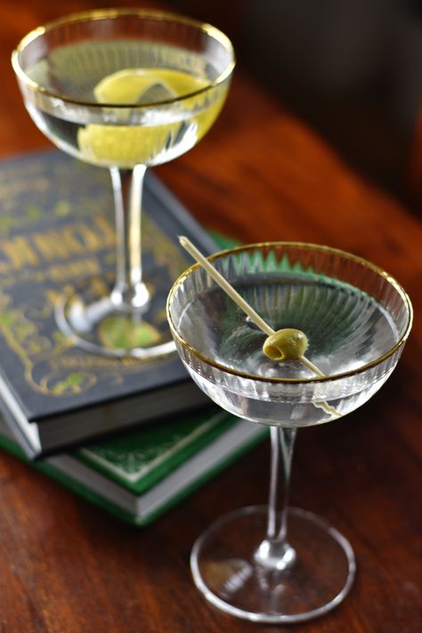 Best Gin Martini Recipe, Gin Martini Recipes, Martini Photography, Rebecca Serle, Book Lovers Aesthetic, Martini Aesthetic, Gin Martini, Lovers Aesthetic, Vodka Wine