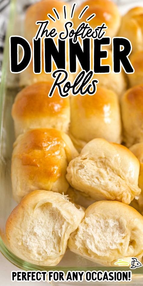 Light, fluffy homemade dinner rolls are the perfect side dish. They come out buttery and soft and can be served warm with any meal.Growing up, my Grandma’s dinner roll recipe was everyone’s favorite. Whenever we visited she would make a fresh batch of her homemade dinner rolls so her home always smelled of freshly baked bread. Dinner Rolls Recipe Homemade, Best Dinner Rolls, Rolls Recipe Easy, Yeast Rolls Recipe, Buttery Rolls, Fluffy Dinner Rolls, Bread Recipes Easy, Homemade Rolls, Homemade Bread Recipes Easy