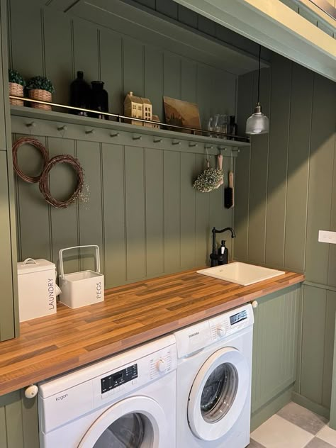 https://www.workshop.bunnings.com.au/t5/image/serverpage/image-id/74634iF42C7F1C5242A690/image-size/large?v=v2&px=999 Bunnings Laundry, Queenslander Renovation, Garage Utility, Laundry Cupboard, Laundry Reno, Utility Room Designs, Laundry Makeover, Green Laundry, Rustic Laundry Rooms