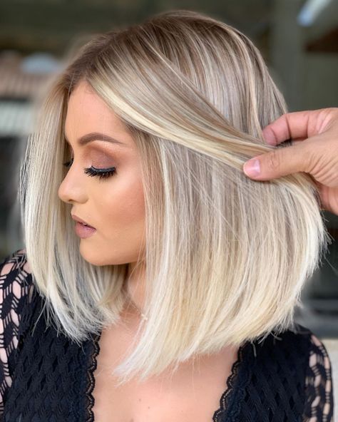 Voluminous A-Line White Blonde Lob Blonde Lob, Blonde Bob Wig, Blonde Bob Hairstyles, Human Hair Wigs Blonde, Hair Light, Balayage Blonde, Long Bob Haircuts, Lob Haircut, Bob Hairstyles For Fine Hair