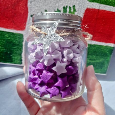 Quick and Easy DIY Paper Flowers Tutorial Paper Stars Jar, Jar Of Stars, Stars In A Jar, Hobbies List, Origami Paper Stars, Diy Paper Flowers Tutorial, Star Bottle, Star Jar, Diy Paper Christmas Tree