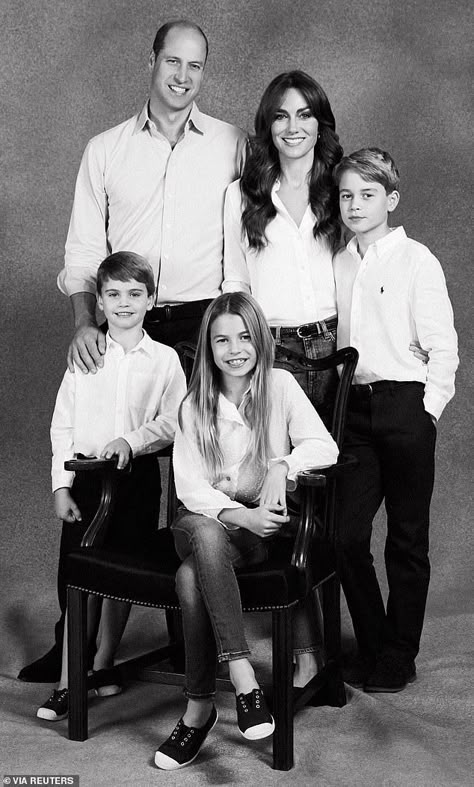 Principe William Y Kate, Royal Family Christmas, Prinz George, Düşes Kate, Prince William Et Kate, Princesa Charlotte, Looks Kate Middleton, William E Kate, Princess Catherine Of Wales