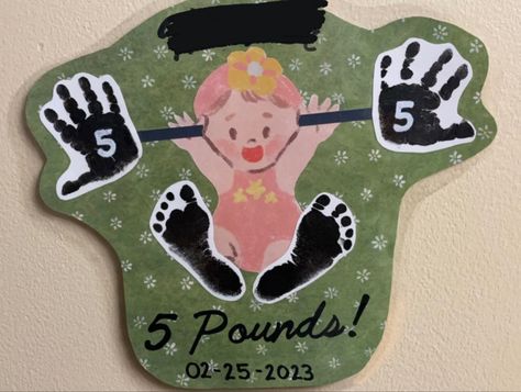 Nicu Thanksgiving Pictures, 100 Days Old Nicu Craft, Nicu Due Date Craft, Cute Nicu Crafts, New Years Nicu Crafts, Nicu Bulletin Board Ideas, One Month Nicu Craft, Nicu Crafts Foot Prints, Nicu Milestone Crafts