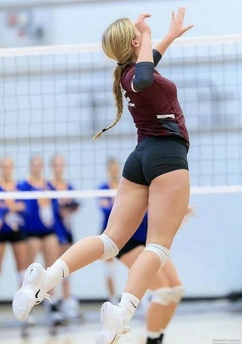 Maddie Lethbridge, Sport Swimming, Indoor Volleyball, Volleyball Poses, Female Volleyball Players, Volleyball Shorts, Volleyball Pictures, Volleyball Player, Volleyball Outfits