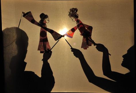 Shadow Theatre, Shadow Theater, Shadow Puppetry, Puppetry Theatre, Puppetry Arts, Festivals In China, Chinese Opera, Dress Rehearsal, Chinese Ancient