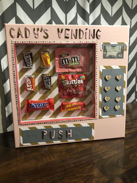 Candy Machine Valentines Day Boxes, Diy Candy Vending Machine, Vending Machine Valentines Boxes Diy, How To Make A Vending Machine, Kids Play Store, Unique Valentine Box Ideas, Candy Vending Machine, Valentine Boxes For School, Nerdy Valentines