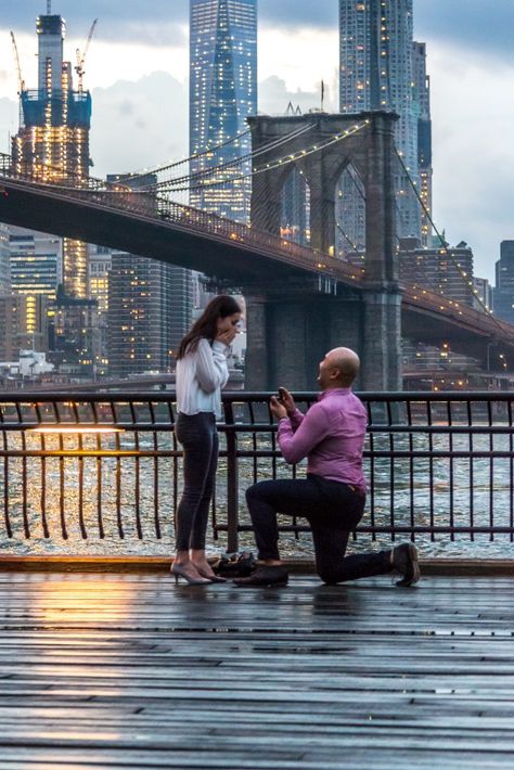 Brooklyn Bridge Proposal, Nyc Christmas Proposal, Nyc Proposal Ideas, Proposal Places, New York Proposal, Bridge Proposal, Life Aspirations, Proposal Ideas Engagement, Outdoor Proposal