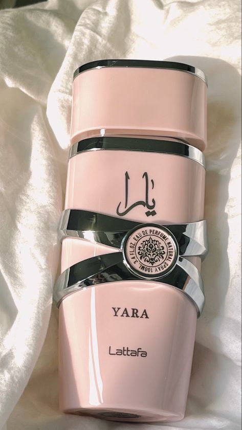 Yara Perfume, Lattafa Yara, Fragrances Perfume Woman, Pink Perfume, Perfume Collection Fragrance, Shower Skin Care, Perfume Scents, Perfume Lover, Bath And Body Care