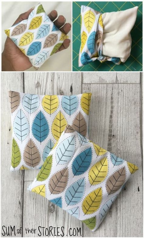 Hand Warmers Diy, Beanie Diy Sew, Diy Handwarmer, Hand Warmer Sewing Pattern, Sewing Hand Warmers, Diy Hand Warmers No Sew, No Sew Hand Warmers, Reusable Hand Warmers Diy, Diy Hand Warmers Rice