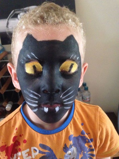 Black Panther Face Paint, Panther Face Paint, Jungle Book Costumes, Kids Face Painting, Black Panther Face, Animal Sketches Easy, Panther Costume, Fb Games, Book Costumes