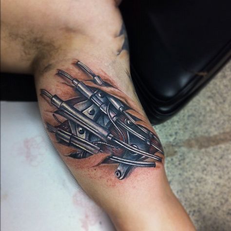 Arm Tattoos With Meaning, Terminator Tattoo, Skin Tear Tattoo, Mechanic Tattoo, Biomechanical Tattoo, Bicep Tattoo, Creepy Tattoos, Knee Tattoo, 3d Tattoo