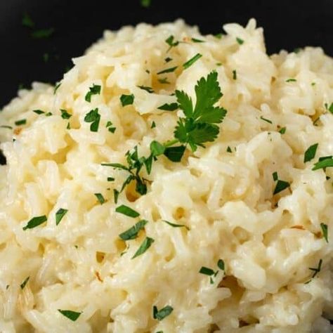 Thermomix, Cheesy Rice Recipes, Creamy Parmesan Rice, Easy Rice Side Dishes, Chicken Pilaf, Rice Side Dish Recipes, Low Fodmap Diet Recipes, Cheesy Rice, Cheese Rice