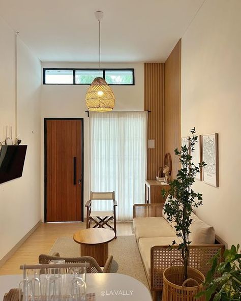 Muji Theme House, Live Room Decor Ideas, Mini Home Interior Design, One Sofa Living Room Ideas, Deko Ruang Tamu Memanjang, Living Room Simple Ideas, Decorating Living Room Ideas, Tempat Tv, Simple Living Room Ideas