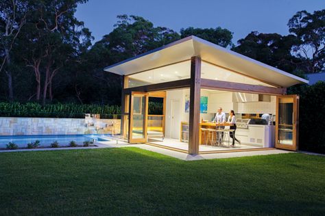 Modern Pool Cabana, Pool Cabana Ideas, Backyard Cabana, Pool Gazebo, Swimming Pool Heaters, Modern Pool House, Poolside Cabana, Pool House Plans, Contemporary Resort