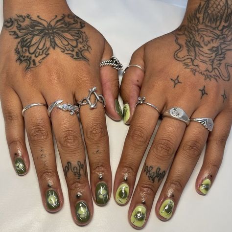 Short Gel Nails Funky, Soft Grunge Nails, Nail Practice, St Patricks Day Nails, Natural Nail Designs, Mens Nails, Green Nail Art, Chrome Nails Designs, Punk Nails