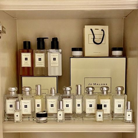 A moment for this client's Jo Malone collection! When organizing your bathroom drawers, we recommend dedicating each shelf to a product type. This not only allows you to show off your collections but also easily find the exact product you're looking for. Jo Malone Collection, Bathroom Drawers, Organization Tips, Jo Malone, Bathroom Organization, Organization Hacks, Show Off, Drawers, Benefits