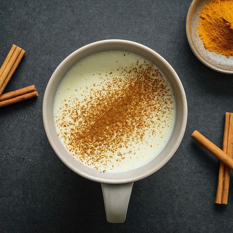 Cinnamon Moon Milk, Moon Milk Recipe For Sleep, Moon Milk Recipe, Cinnamon Drink, Moon Milk, Tea Drinks, Cinnamon Milk, Cinnamon Spice, Milk Recipes