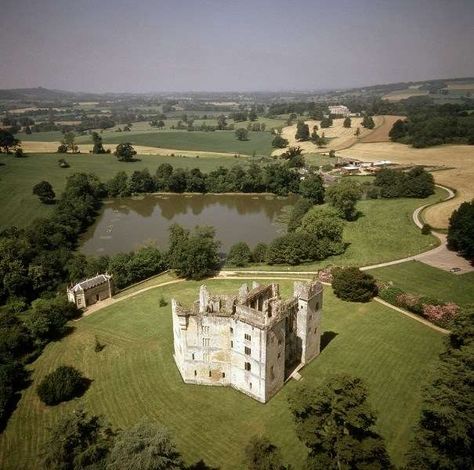 Old Wardour Castle | English Heritage Drawing Architecture, Wardour Castle, Visual Merchandising Fashion, Vinyl Display, Wiltshire England, Shop Drawing, Interior Minimal, Medieval Architecture, Stately Homes