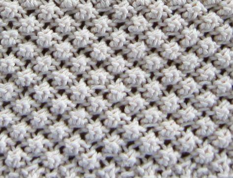 TrinityStitch Types Of Knitting Stitches, Trinity Stitch, Honeycomb Stitch, Basketweave Stitch, Linen Stitch, Herringbone Stitch, The Trinity, How To Purl Knit, Crochet Free