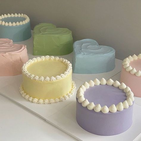 Mini Torte, Pinterest Cake, Tiny Cakes, Pastel Cakes, Simple Cake Designs, Mini Cakes Birthday, Cake Decorating Ideas, Cute Baking, Creative Birthday Cakes