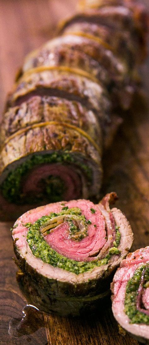 Beef Roulade, Steak Rolls, Parsley Pesto, Flank Steak Recipes, Beef Roll, Wrapped In Bacon, Pesto Recipe, Flank Steak, Beef Dishes