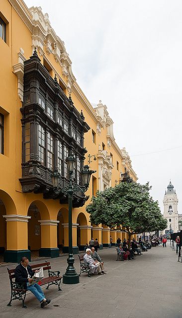 Pasaje Santa Rosa, Lima, Peru. Un lugar relajado para tomar un café o comer y contemplar el ambiente. Machu Picchu, Iquitos, Peru Travel, Cool Cafe, Travel South, Lima Peru, South America Travel, Central America, Places Around The World