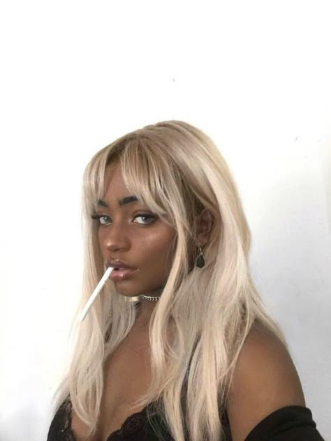 Dark Skin Black Women With Blonde Hair, Dark Skin And Blonde Hair, Blonde Hair In Black Women, Dark Skinned Blonde Hair, Blonde Dark Skin Women, Dark Skin Girl With Blonde Hair, Blond Hair On Dark Skin, Blonde Hair Dark Skin Women, Honey Blonde Dark Skin