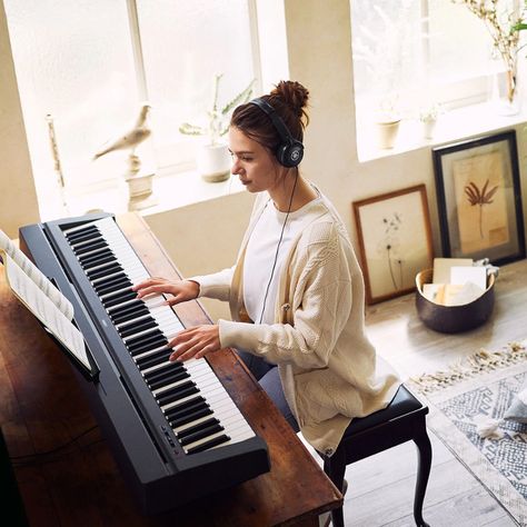 Yamaha Digital Piano, Piano Light, Portable Piano, Types Of Sound, Acoustic Guitar Amp, Uk Music, Piano Songs, Sound Engineer, Electric Piano