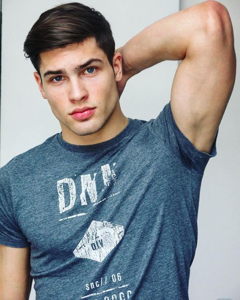 Cody Christian, Masculine Men, Muscular Men, Muscle Men, Male Body, Male Models, Look Fashion, Mens Fitness, Muscles