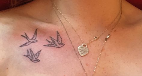 bird tattoo collar bone linework simple elegant tattoo Bird Tattoo Collarbone, 3 Birds Tattoo, Tattoo Collarbone, Collarbone Tattoos, Second Tattoo, Collarbone Tattoo, Tattoo Bird, Collar Bone Tattoo, Bird Tattoo