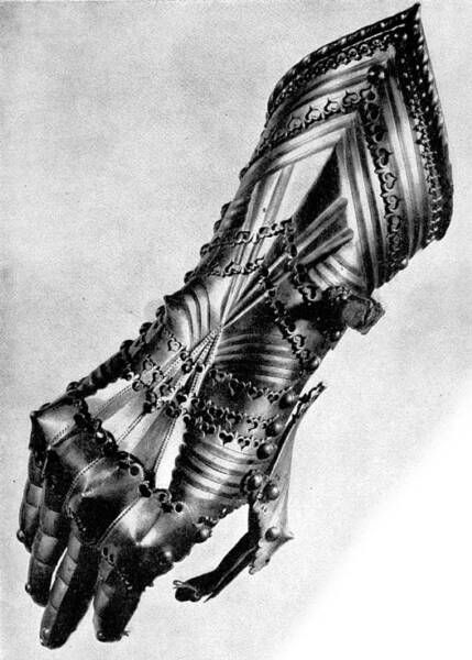 Lord Of The Rings Nazgul, Knight Gauntlet, Month Challenge, Knight Tattoo, Ancient Armor, Creepy Tattoos, Knight Armor, Medieval Times, Medieval Armor