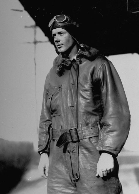 "Lindy" Charles Lindbergh, Vantage Point, August 26, Nose Art, Aviator Style, Famous Men, The Little Prince, Flight Jacket, Guess Who