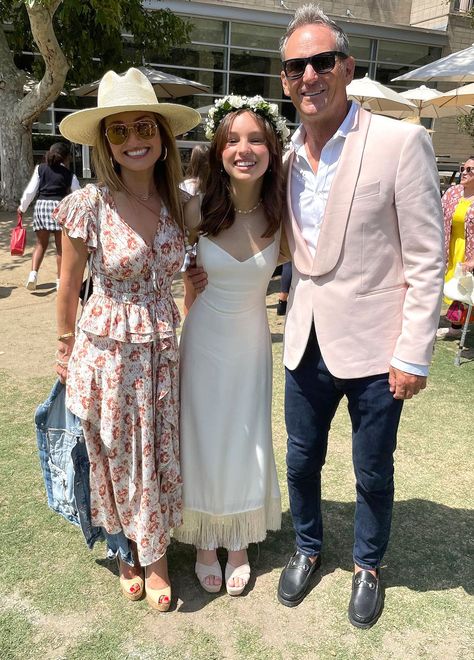 "She loves the freedom that she now has," Giada De Laurentiis tells PEOPLE of daughter Jade Giada At Home, Giada De Laurentiis Recipes, Middle School Graduation, Giada Recipes, Graduation Speech, Giada De Laurentiis, Proud Mom, School Graduation, Ex Husbands