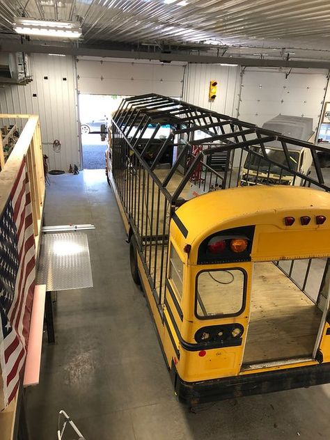 Homestead Market, Bus Restaurant, Custom Food Trucks, School Bus Tiny House, School Bus Camper, Wilderness Cabins, Car Food, Tiny House Camper, Bus Living