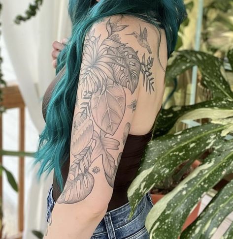 Womens Plant Tattoos, Shoulder Plant Tattoos For Women, House Plant Half Sleeve Tattoo, Tropical Leaves Sleeve Tattoo, Plant Shoulder Cap Tattoo, Green Ink Tattoo Simple, Plant Half Sleeve Tattoo, Monstera Back Tattoo, Tropical Leg Sleeve Tattoo