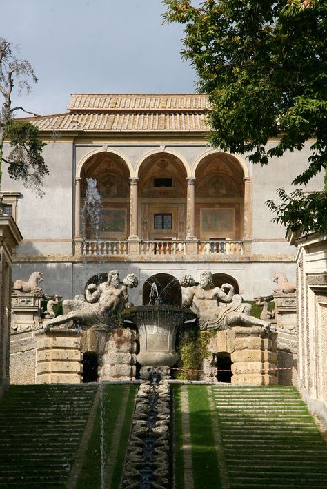 Italy Palace, Villa Farnese, Water Spout, House Villa, Italian Garden, Slot Machines, House Of Dragons, Romeo And Juliet, Summer House