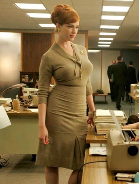 Mad Men's Joan Holloway Joan Mad Men, Mad Men Joan Holloway, Cristina Hendricks, Joan Harris, Joan Holloway, Mad Men Fashion, Fashion Friday, Christina Hendricks, Up Girl