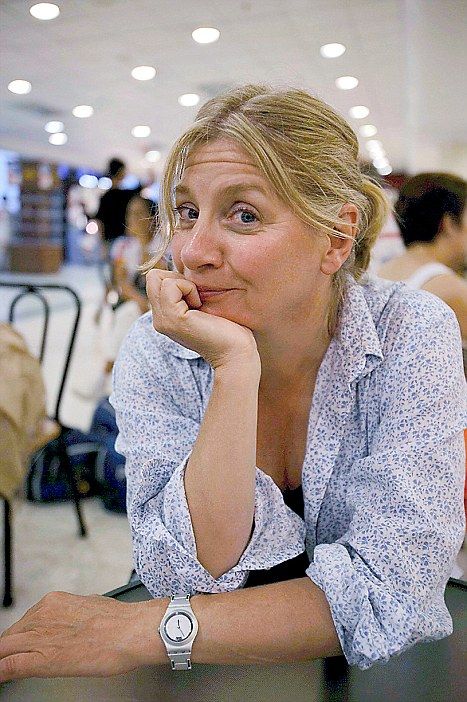 Victoria Wood Victoria Wood, Female Comedians, Julie Walters, Talent Contest, Comedy Actors, British Comedy, Comedy Tv, British Actresses, Things Happen