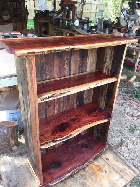 Rustic Cabin Shelf, Cedar Bookshelf, Rustic Book Shelf, Book Shelf Design, Lumber Projects, Barnwood Bookshelf, Barn Board Shelves Rustic, Sawmill Lumber, Cedar Wood Projects