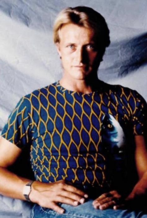 Rutger Hauer Dutch Actors, Rutger Hauer, Septième Art, Gary Oldman, Hollywood Legends, Color Photo, Most Handsome Men, Music Film, Famous Faces